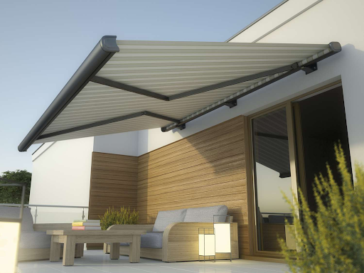 4 Reasons Retractable Awnings Are a Must for Sydney Winters